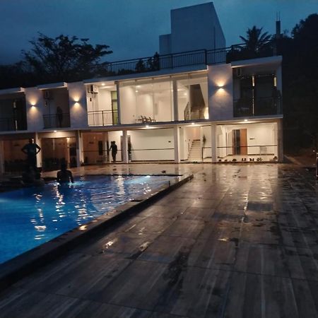 Crystal Riverston Deck Matale Exterior photo