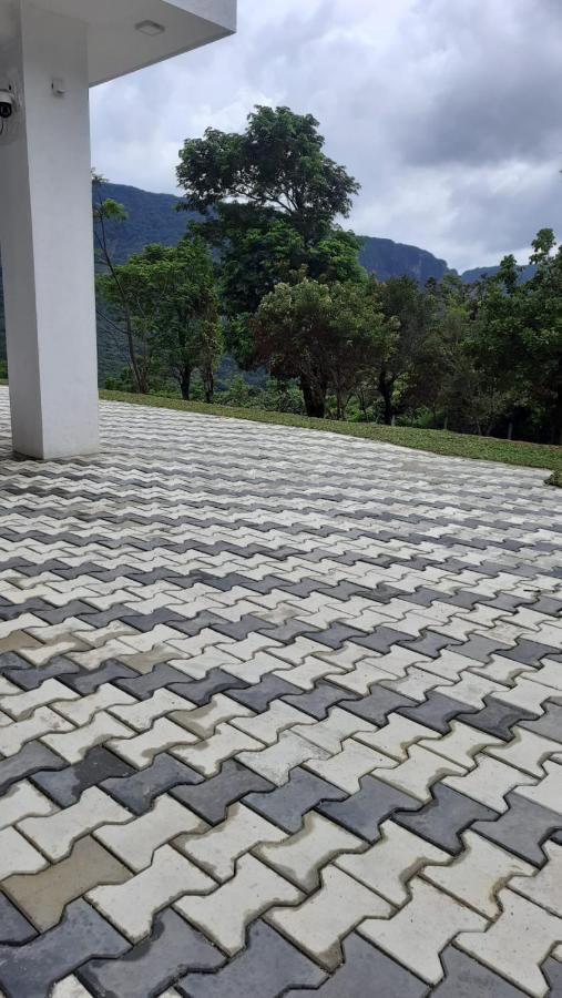 Crystal Riverston Deck Matale Exterior photo